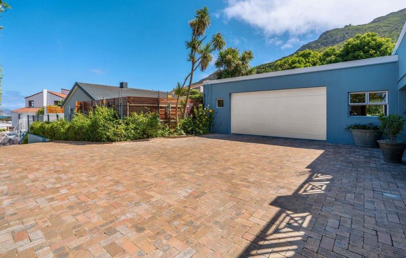 5 Bedroom Property for Sale in Hout Bay Western Cape